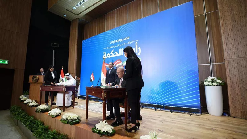 عاجل| مدبولي: مشروع تنمية رأس الحكمة سيخلق ملايين فرص العمل وجذب ٥٠ مليون سائح