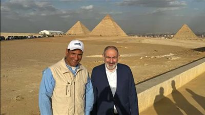 «السياحة»: رئيس وزراء أرمينيا يزور الأهرامات ويبدي إعجابه بالحضارة المصرية
