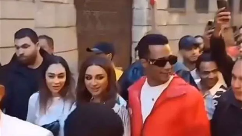 سر وجود محمد رمضان وأنغام في شارع المعز