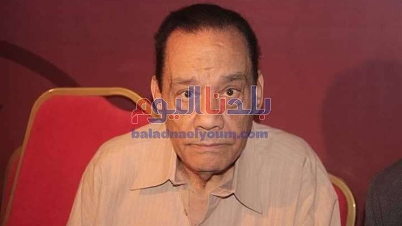 حلمي بكر 