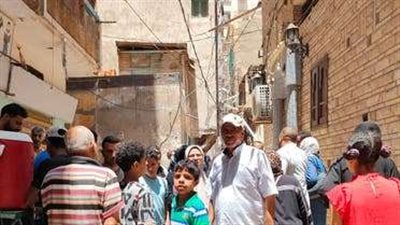 انهيار عقار من 4 طوابق بالإسكندرية.. شاهد عمليات البحث عن الضحايا