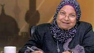 ليست فاحشة.. سعاد صالح تعلن مفاجأة للسيدات التي تخرج من البيت معطرة