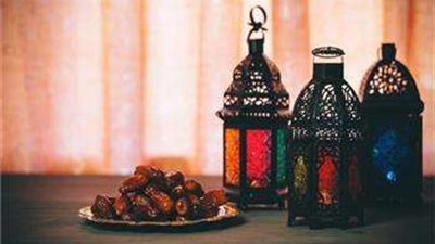 مفتي الجمهورية: ملامسة الكلاب في نهار رمضان لا تفسد الصوم