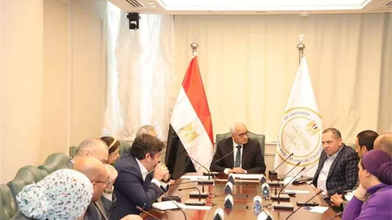 وزير التعليم يستقبل وفد الوكالة الأمريكية للتنمية للتوسع في مدارس المتفوقين