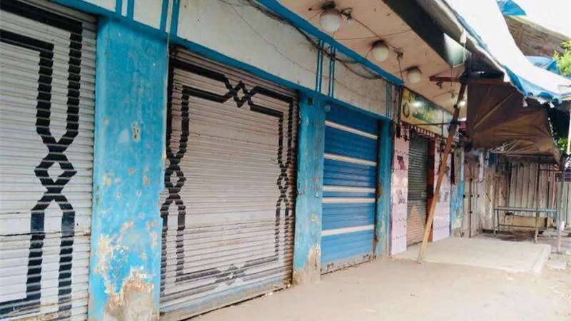 خلال يوم.. تحرير 175 مخالفة للمحلات غير الملتزمة بقرار الغلق