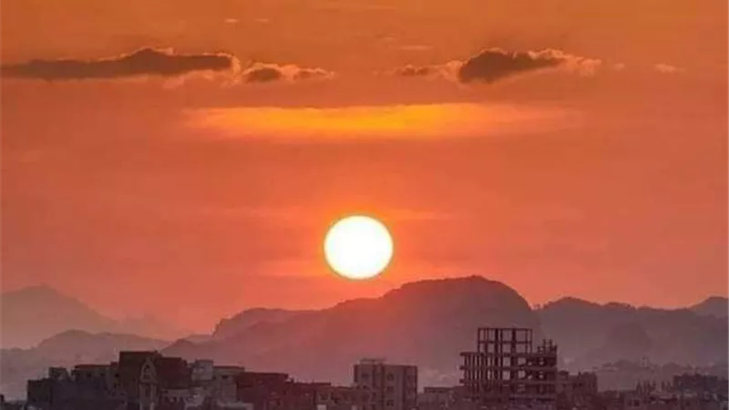 ليلة خير من ألف شهر.. ما فضائل وعلامات ليلة القدر؟