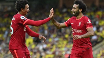 رغم الخسارة.. محمد صلاح يحقق رقم قياسي في تاريخ مواجهاته أمام مانشستر يونايتد