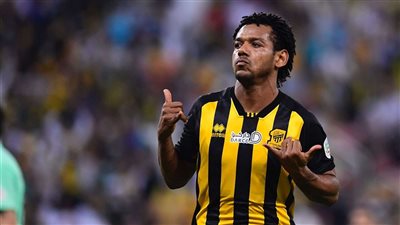 تقارير سعودية: رومارينيو يقرر الرحيل عن اتحاد جدة