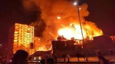 السيطرة على حريق داخل 4 محلات تجارية بالدقهلية