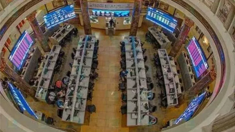 قطاع البنوك يتصدر قطاعات البورصة خلال أسبوع بتداولات 5.6 مليار جنيه