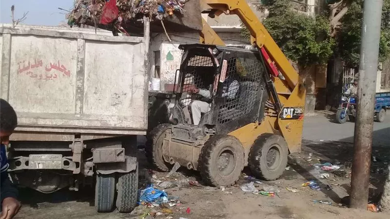 رفع 430 طن قمامة خلال حملات النظافة بأسيوط