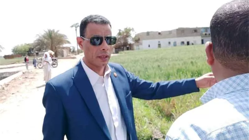 جولة ميدانية لوكيل زراعة أسيوط لمتابعة أعمال حماية الأراضي