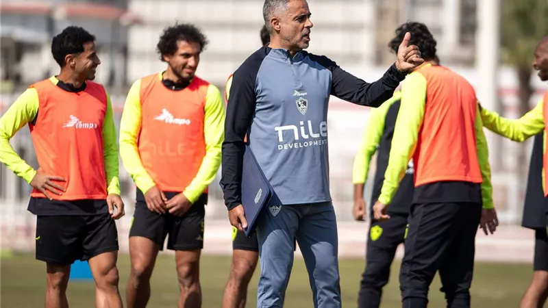 بعد انتهاء الراحة السلبية.. جوزيه يجتمع بلاعبي الزمالك