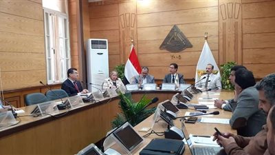 رئيس جامعة بنها يترأس اجتماع أول مجلس للابتكار وريادة الأعمال