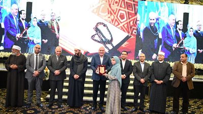 تكريم 175 حافظا وحافظة للقرآن الكريم في قنا
