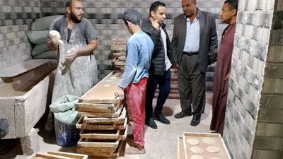 حملات تموينية على المخابز بأسيوط وتحرير 17 مخالفة بالبداري