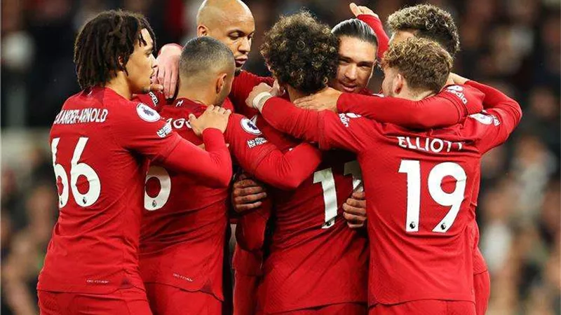 تقارير إسبانية: ريال مدريد يراقب نجم ليفربول الإنجليزي