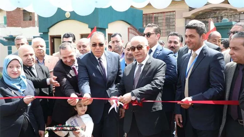 وزير التربية والتعليم ومحافظ الشرقية يفتتحان المدرسة الرسمية الدولية بفاقوس