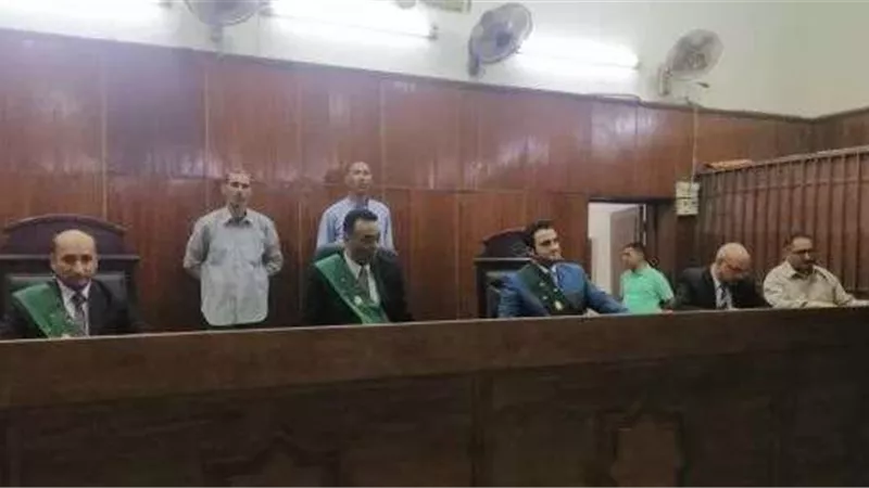 تفاصيل إحالة عاطلين للمحاكمة بتهمة سرقة حقائب المواطنين فى النزهة