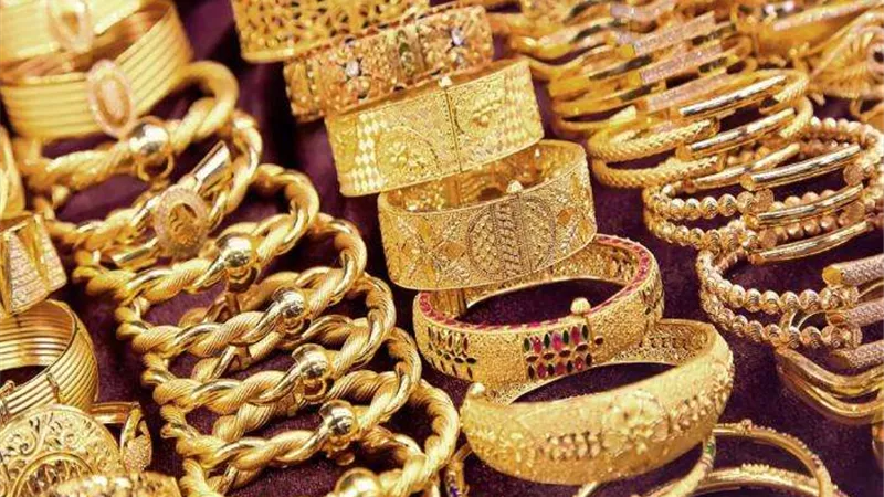انخفاض مستمر في عيار 21.. أسعار الذهب اليوم الثلاثاء 26-3-2024