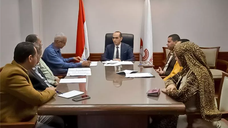 نائب محافظ سوهاج يترأس الاجتماع الدوري للجنة الفنية لمتابعة المراكز التكنولوجية