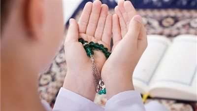 أبرزها شمس لا شعاع لها.. الإفتاء توضح علامات ليلة القدر
