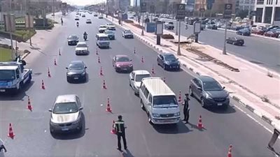 تفاصيل الحالة المرورية.. كثافات متقطعة في صلاح سالم وسيولة بالموسكي