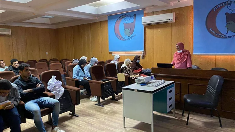مركز التدريب الطبي بجامعة سوهاج يبدأ دوراته التدريبية لأعضاء هيئة التدريس
