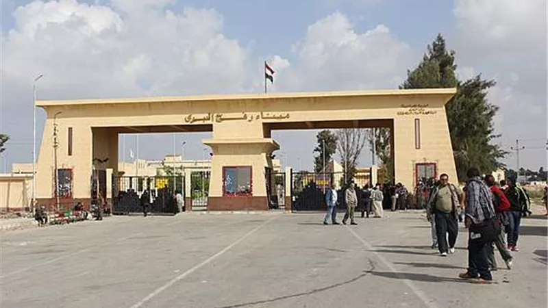 دخول 220 شاحنة مساعدات لغزة.. آخر تطورات الأوضاع بمعبر رفح