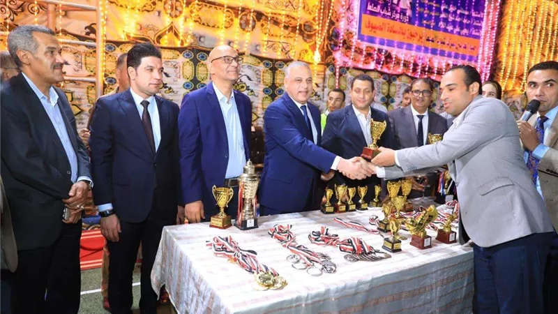 محافظ سوهاج يشهد فعاليات ختام الدورة الرمضانية بمركز شباب الصلعا