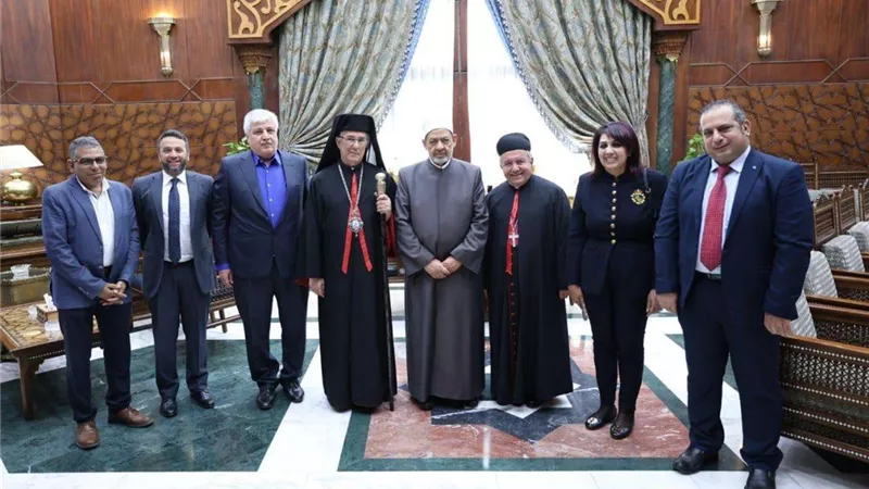 شيخ الأزهر يستقبل أسقف الإسكندرية للأرمن الكاثوليك ورئيس أساقفة الطائفة المارونية