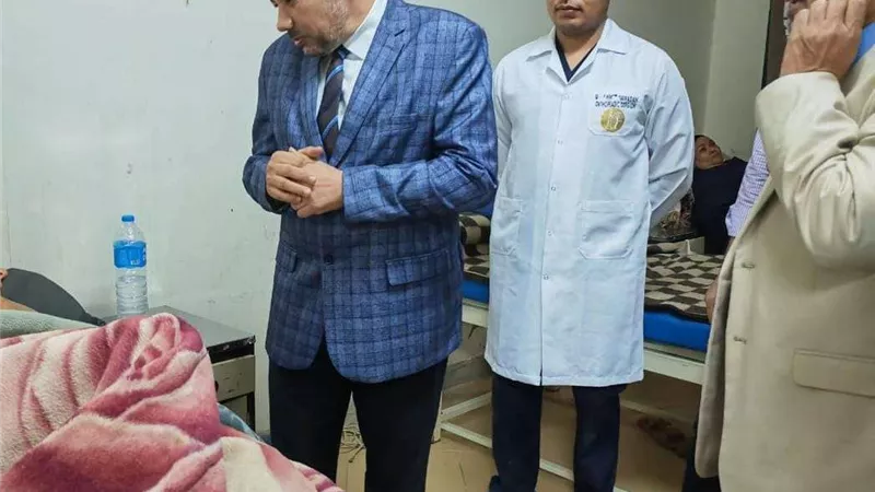نائب جامعة الأزهر  بأسيوط يتأكد من مدى جهازية المستشفى للتعامل خلال إجازة عيد الفطر المبارك