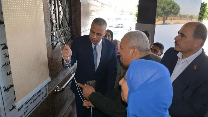 بالتزامن مع عيدها القومي.. محافظ سوهاج يفتتح المبنى الجديد لمجلس مدينة أخميم
