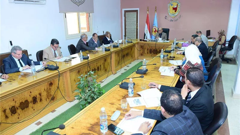 مد فترة قبول طلبات المتقدمين للتسجيل بالدراسات العليا والبحوث البيئية بجامعة سوهاج