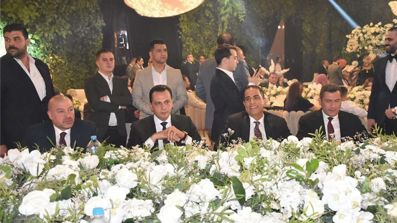 صور| رئيس مجلس الشيوخ ومحافظا جنوب سيناء وبني سويف يشاركون في حفل زفاف عضو 