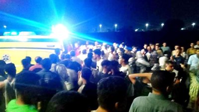 العناية الإلهية تنقذ 10 أشخاص من الموت في حادث انقلاب سيارة بقنا