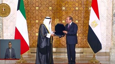 الرئيس السيسي يمنح أمير الكويت قلادة النيل أرفع الأوسمة المصرية