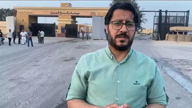 أحمد البرلسي من أمام معبر رفح: كل شعارات الأمم المتحدة سقطت وراء هذه البوابة