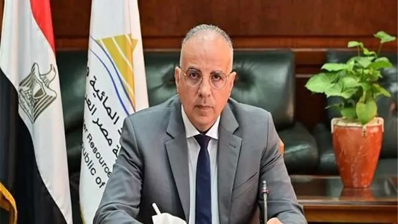 وزير الري يتابع مشروع تعزيز التكيف مع التغيرات المناخية في الساحل الشمالي والدلتا