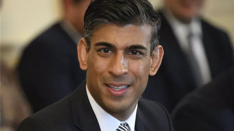 إعلام بريطاني: إنجلترا ترحل أول طالب لجوء إلى رواندا