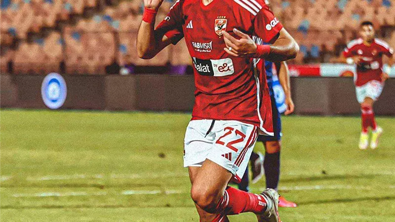إمام عاشور يحرز الهدف الثاني للأهلي بشباك الإسماعيلي في الدوري الممتاز