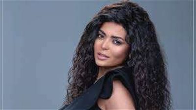 أسماء جلال تكشف تفاصيل 