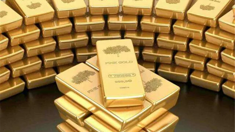 هبوط الذهب العالمي بنسبة 5.7% منذ القمة التاريخية للأوقية في أبريل الماضي