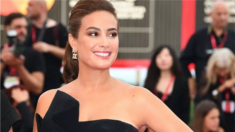 هند صبري تتصدر التريند.. والسبب نيللي وشريهان