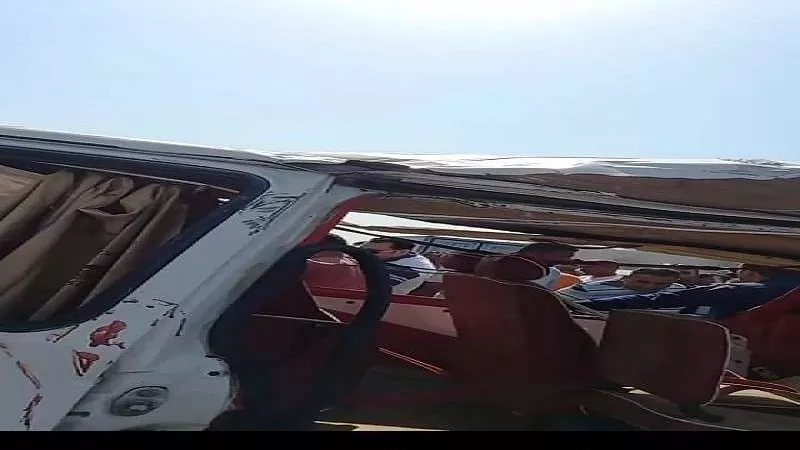 إصابة سائق وطفل في انقلاب ميكروباص بسوهاج