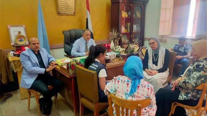 وكيل تعليم أسيوط يعقد إجتماعا مع وفد من منظمة الصحة العالمية