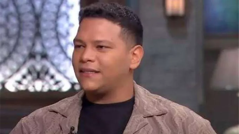 أحمد عبد الحميد يحارب عز بالصعيدي في 