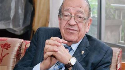 عالم مصريات: التواصل مع كائنات فضائية وراء تطور العلم في أمريكا