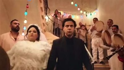 محمد إمام يتزوج من ويزو في 