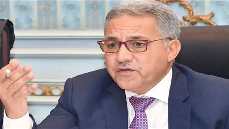 لجنة الإدارة المحلية بالنواب توصي بإعادة النظر في أعداد المستشارين القانونيين بالمحافظات